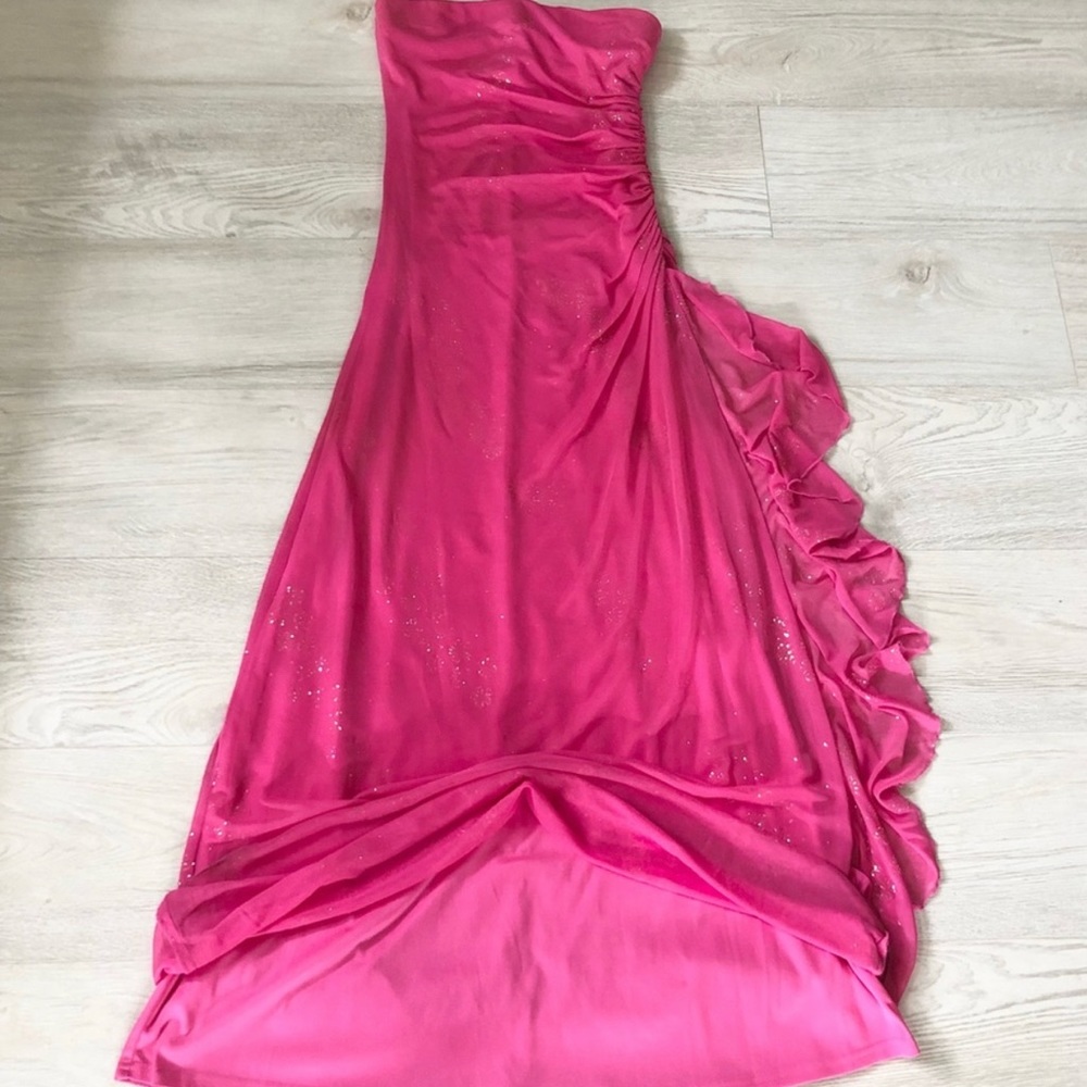 Vintage City Triangles Hot Pink Glitter Ruched Gown Dress with side Ruffles - Picture 5 of 6
